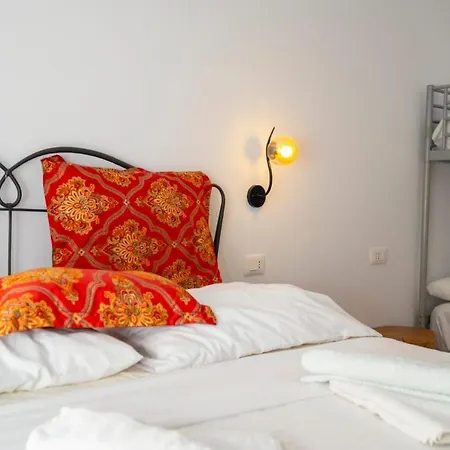 Veni I Gjyshit Hotel Nderlysaj