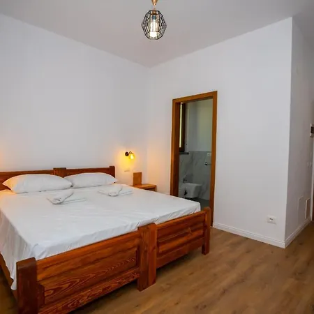 Hotel Veni I Gjyshit