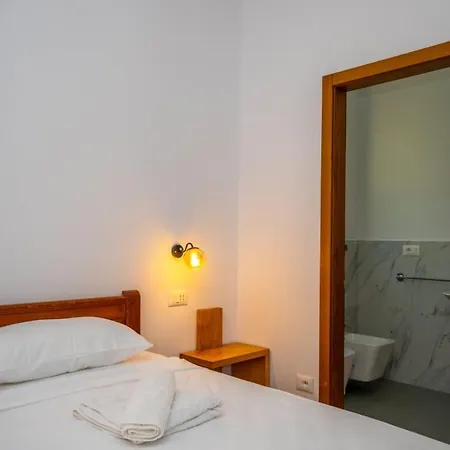 Hotel Veni I Gjyshit 4*